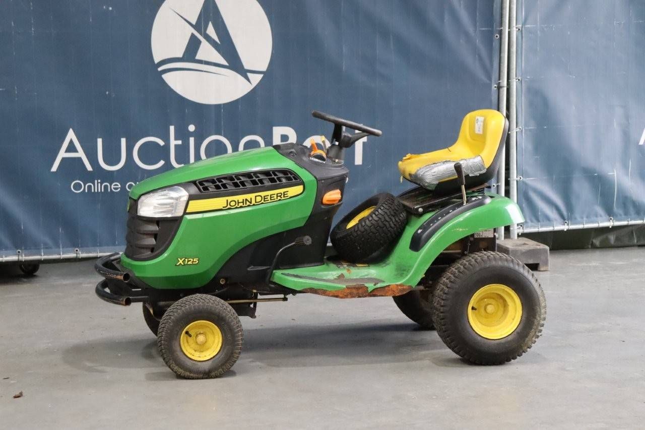 Riding mower John Deere X125 Petrol 2012