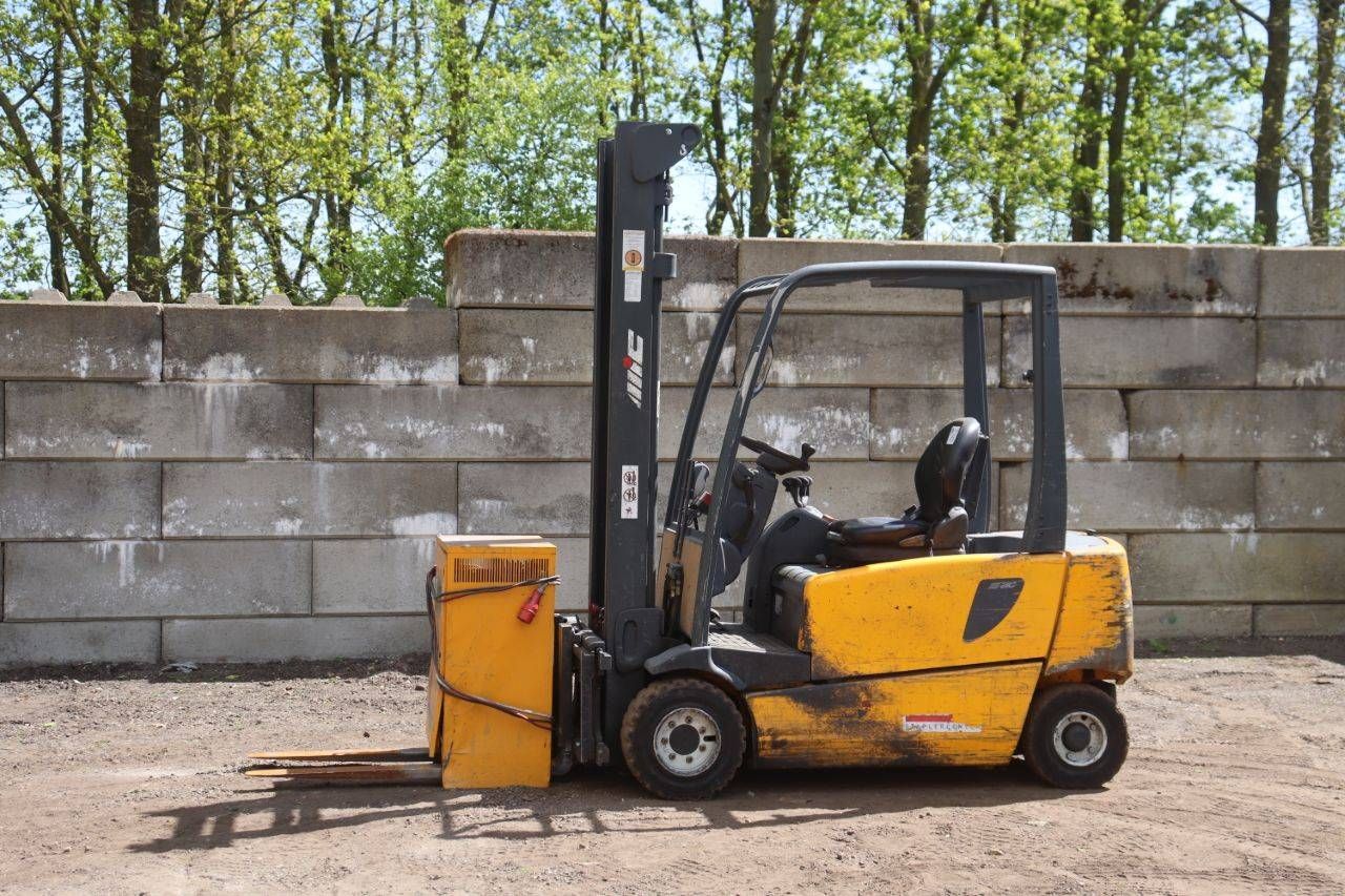 Mic Electric Forklift 2000kg 2007