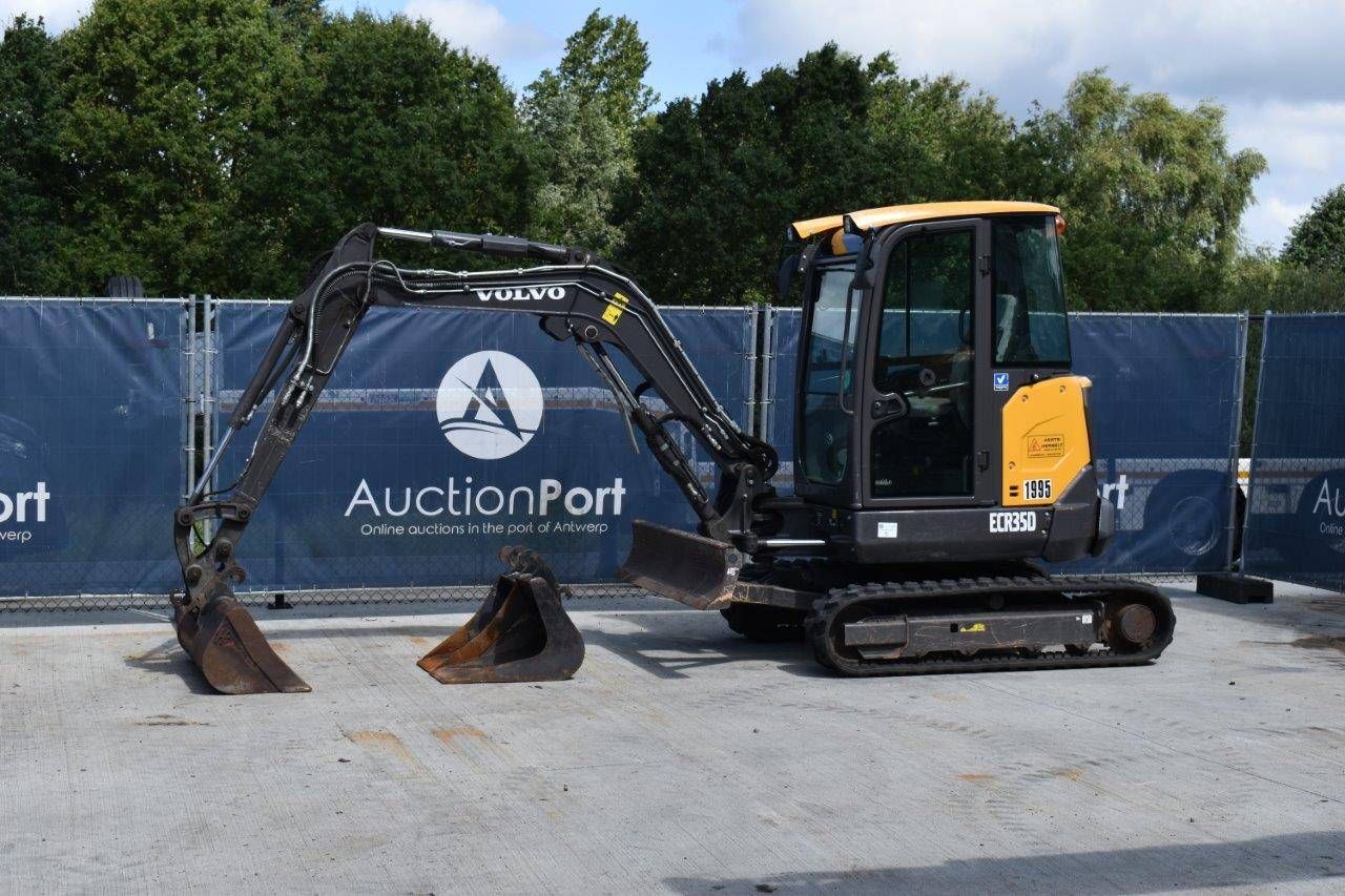Excavadora de cadenas Volvo ECR35D Diésel
