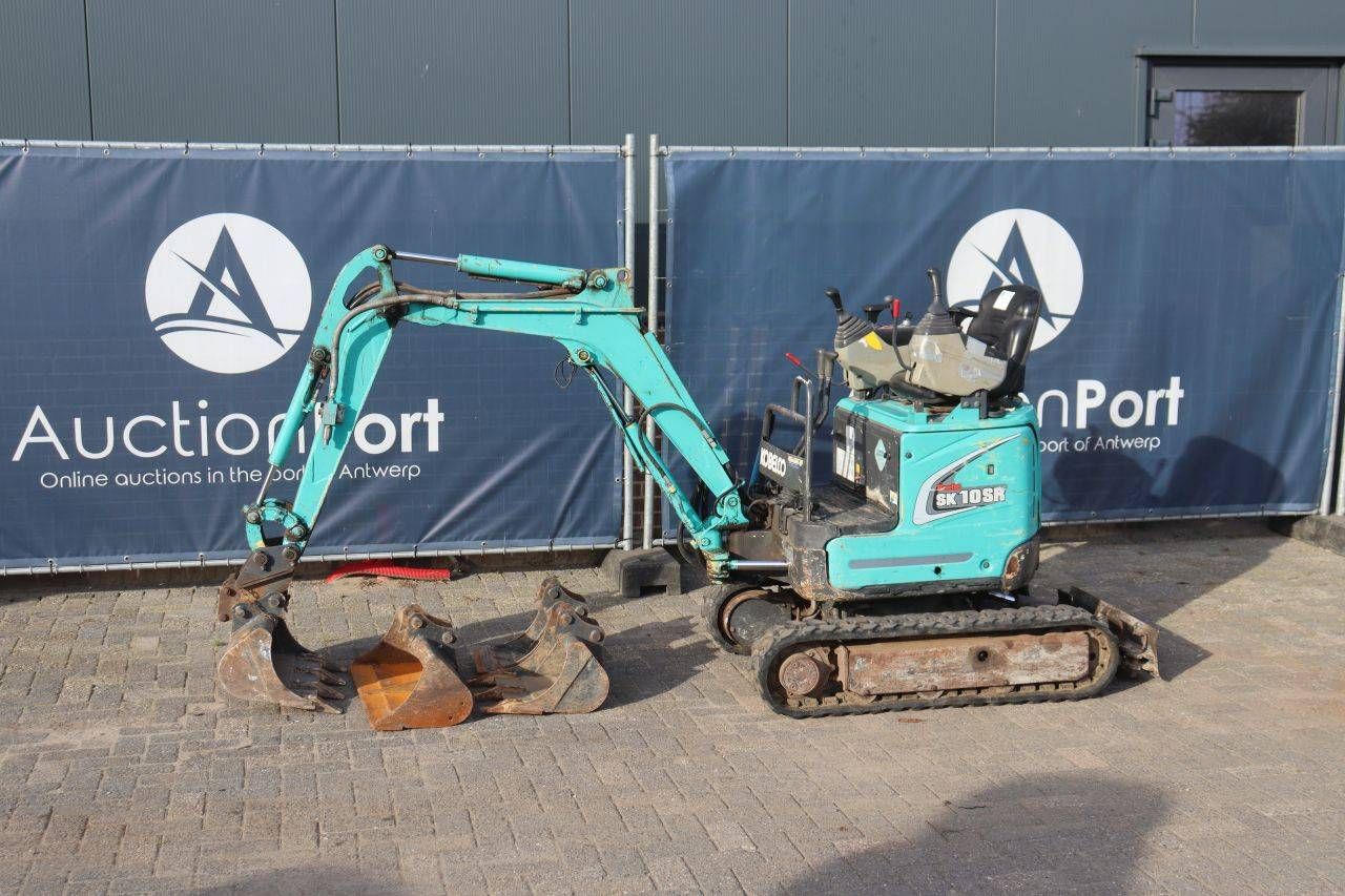 Mini escavadeira Kobelco Beetle SK 10SR Diesel 5,9 kW