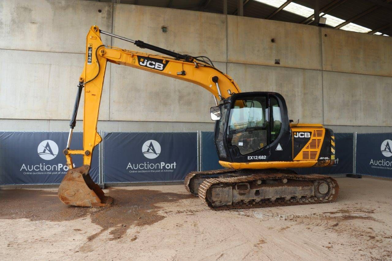 Crawler excavator JCB JS145LC Diesel 101hp 2012
