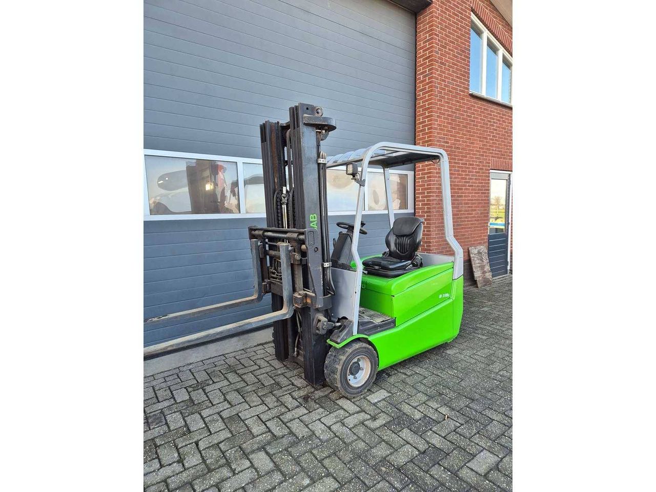 Forklift CESAB B318L Electric 1800kg
