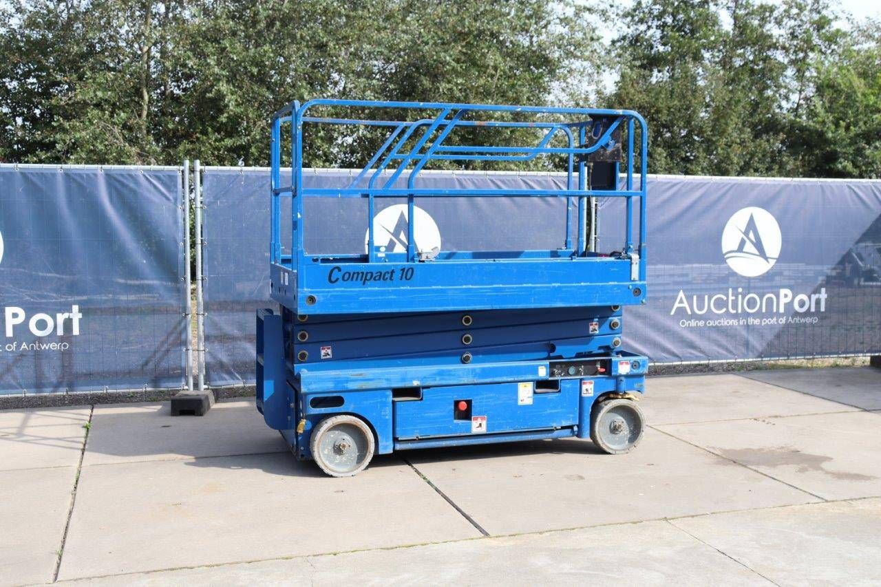 Scissor lift Haulotte Compact 10 Electric 450kg 10m 2012 