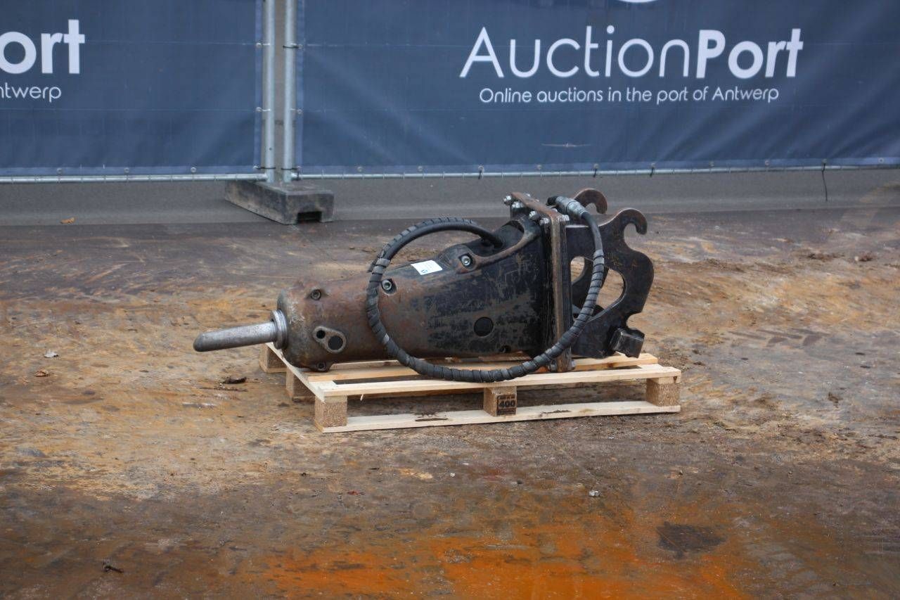 Demolition hammer CW10 2012