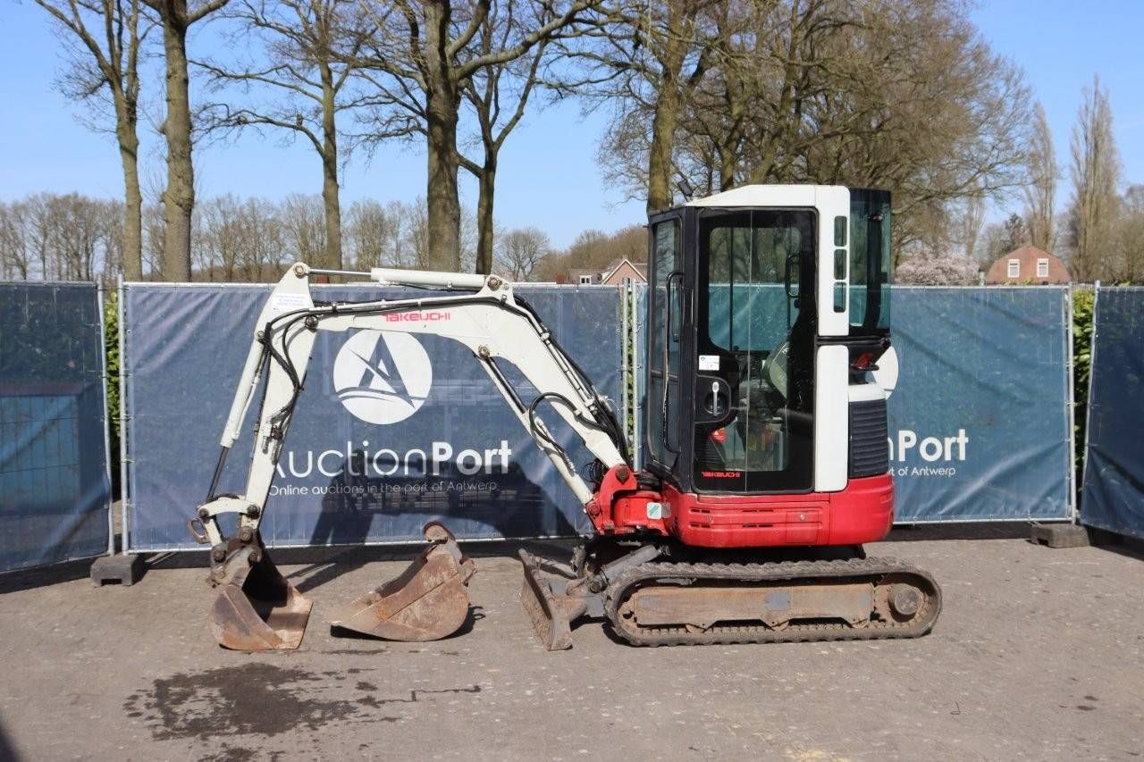 Crawler excavator Takeuchi TB23R Diesel 2006