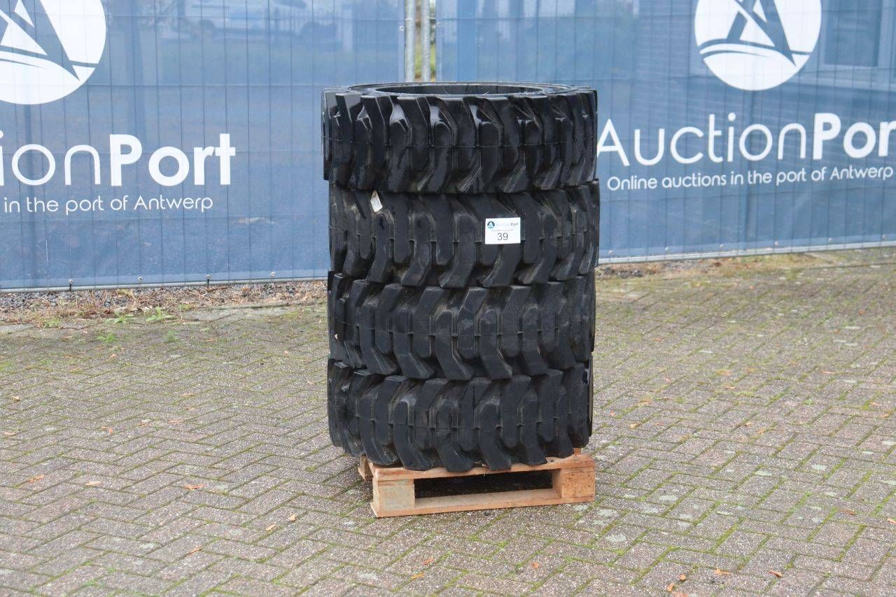 Volrubberen Banden Bobcat 12-16.5 Nieuw