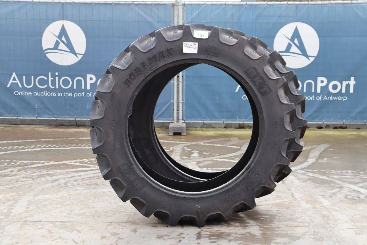 Tires 340/85-38 New