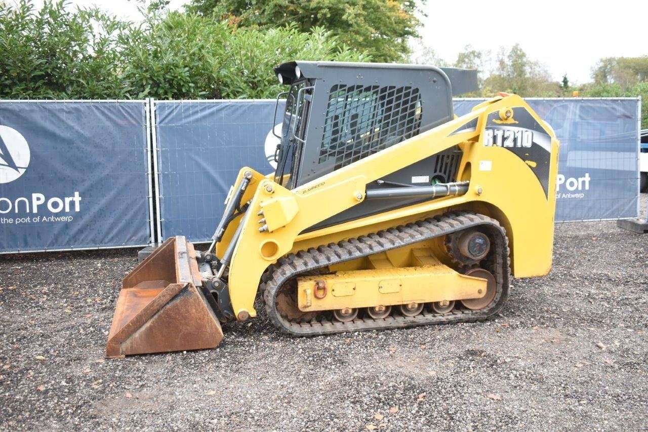 Skid steer loader Gehl RT210 Diesel