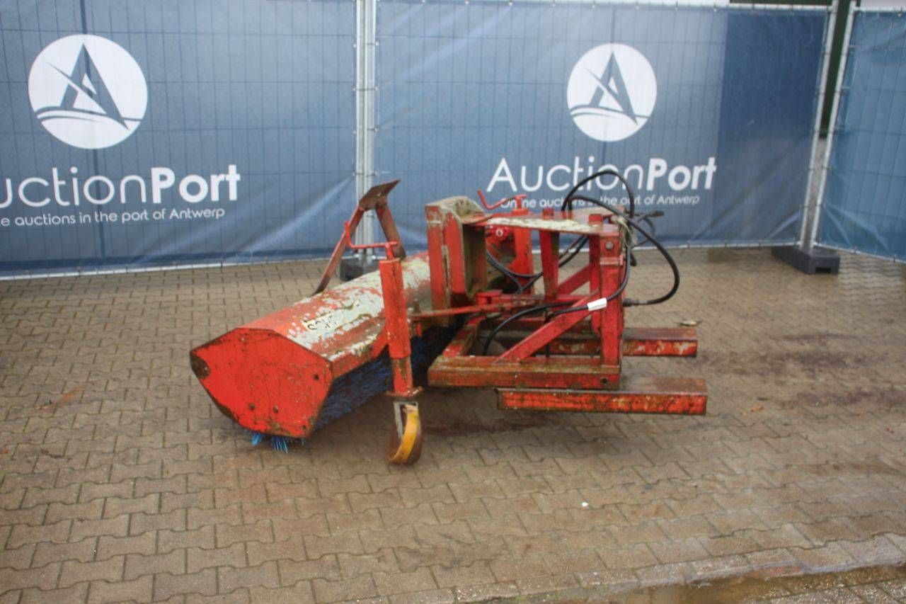 Sweeper brush attachment Schrijver RB180H 1995