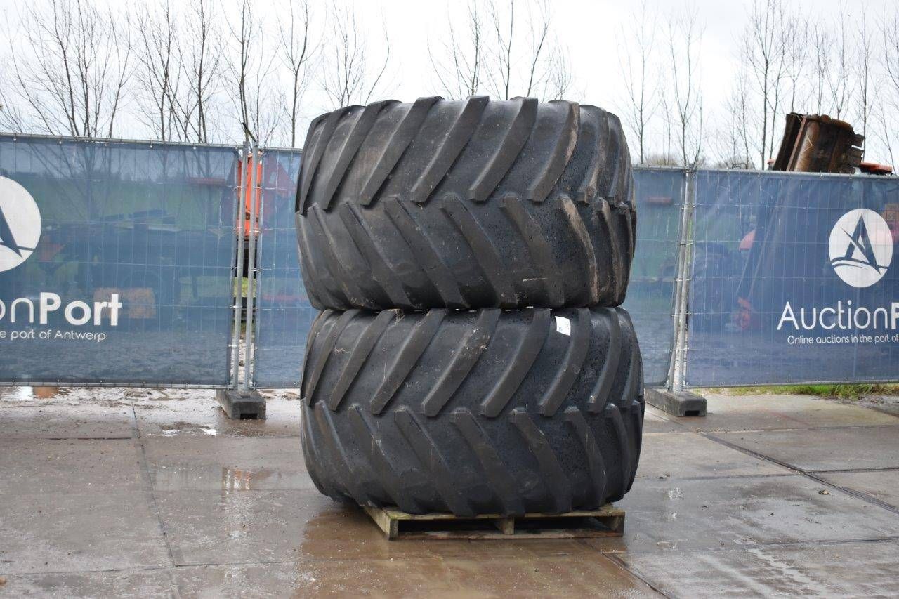 Set of tires Michelin 105/50R32