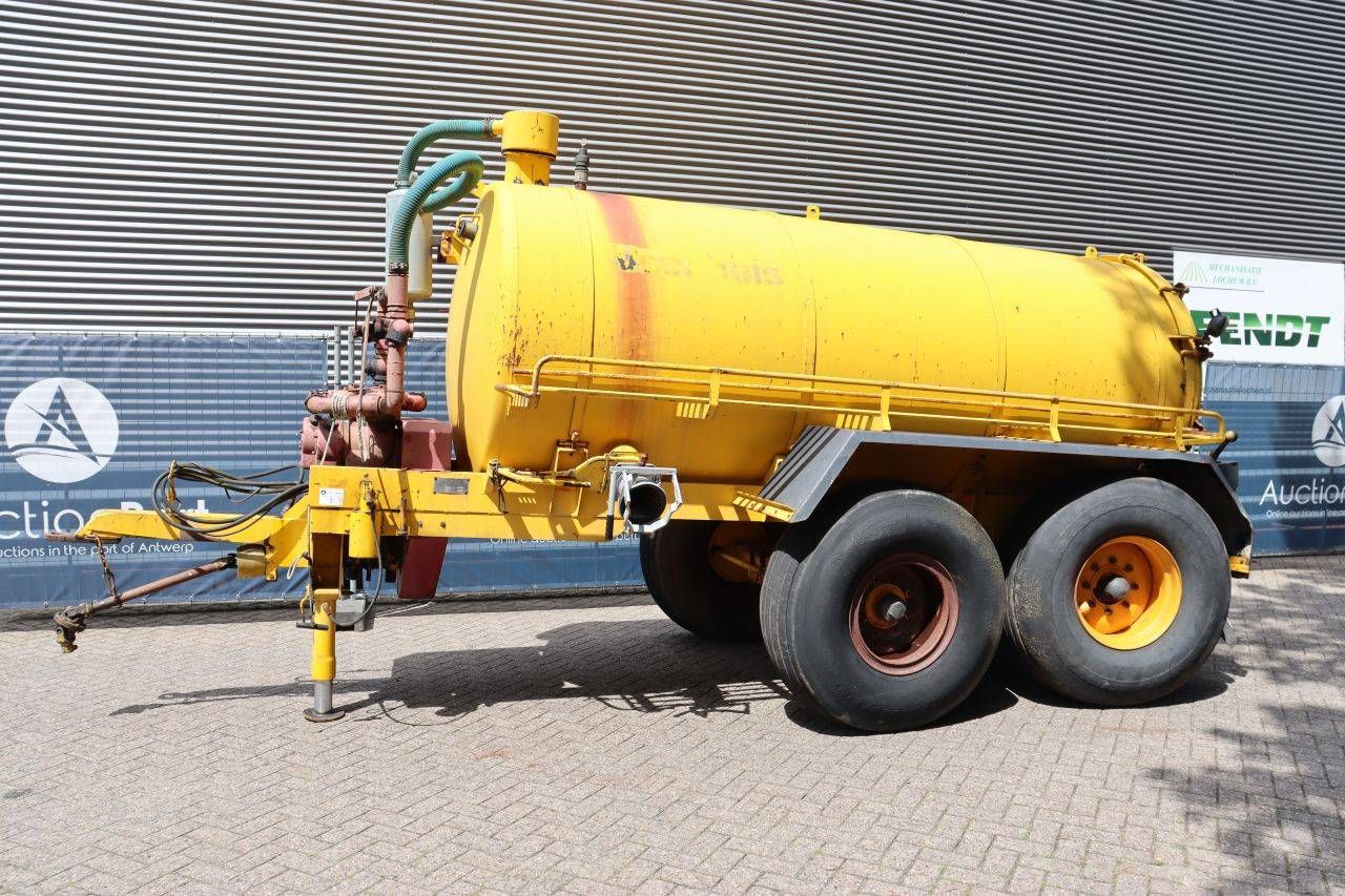Manure tank Veenhuis 8000 1982