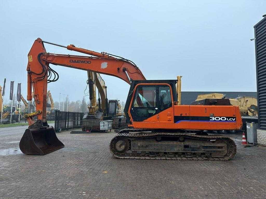 Crawler excavator Daewoo S280LC Diesel