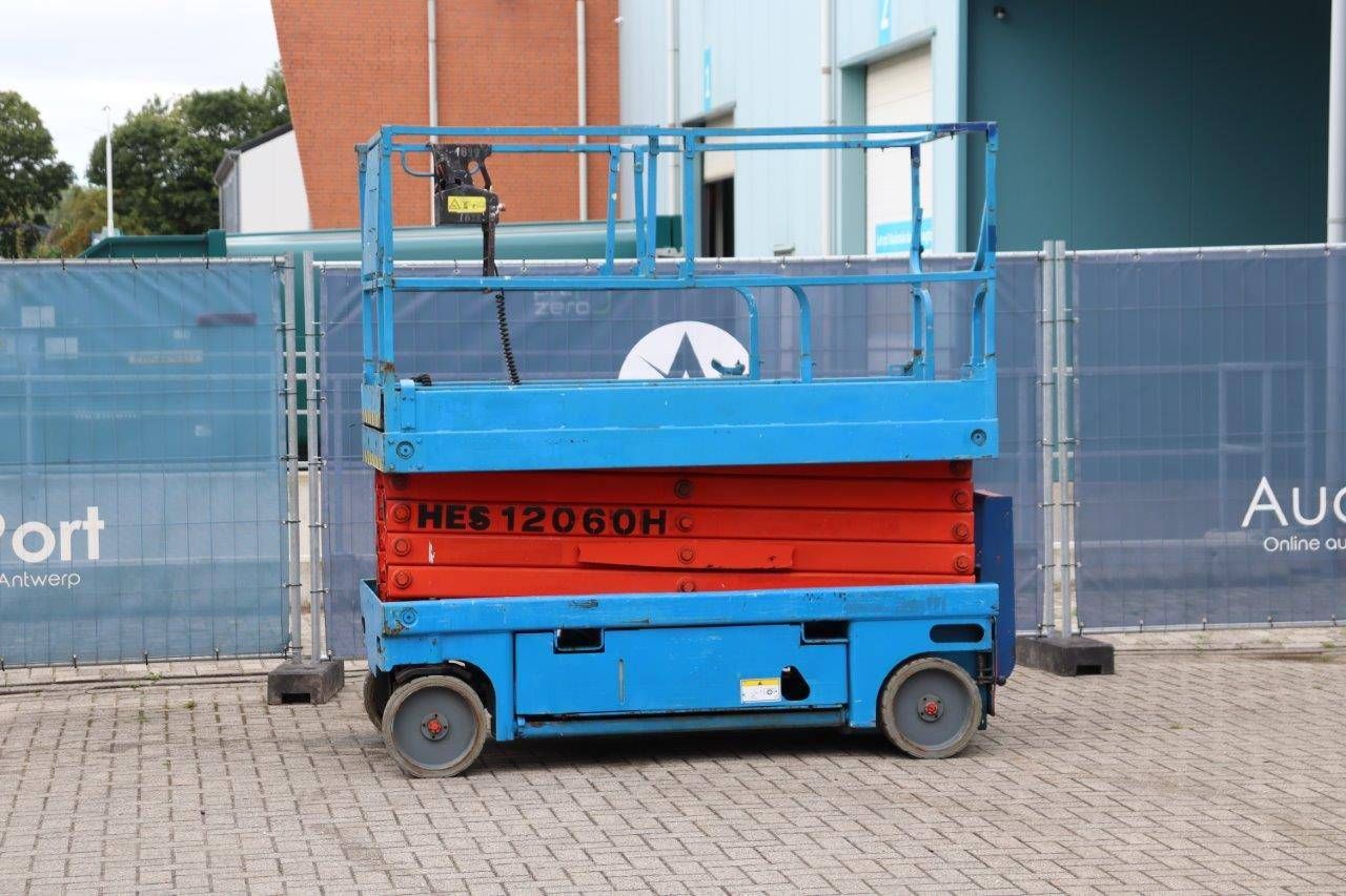 Scissor lift Haulotte Compact 12 Electric 300kg 11.75m 2008