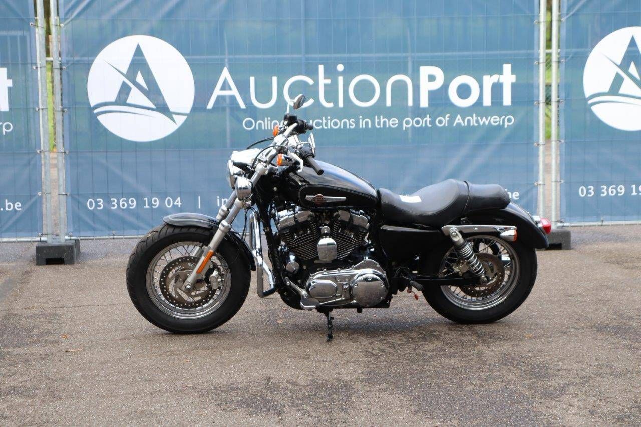 Motorcycle Harley-Davidson Sportster XL 1200 Petrol 2016