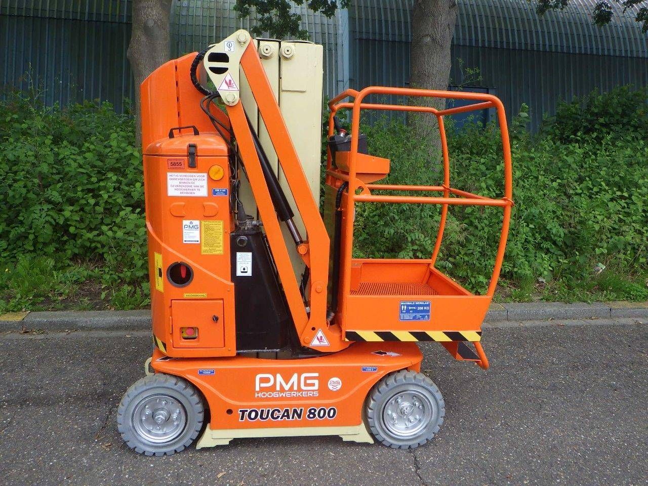 Mast lift Toucan 800A Electric 8.10m 2008