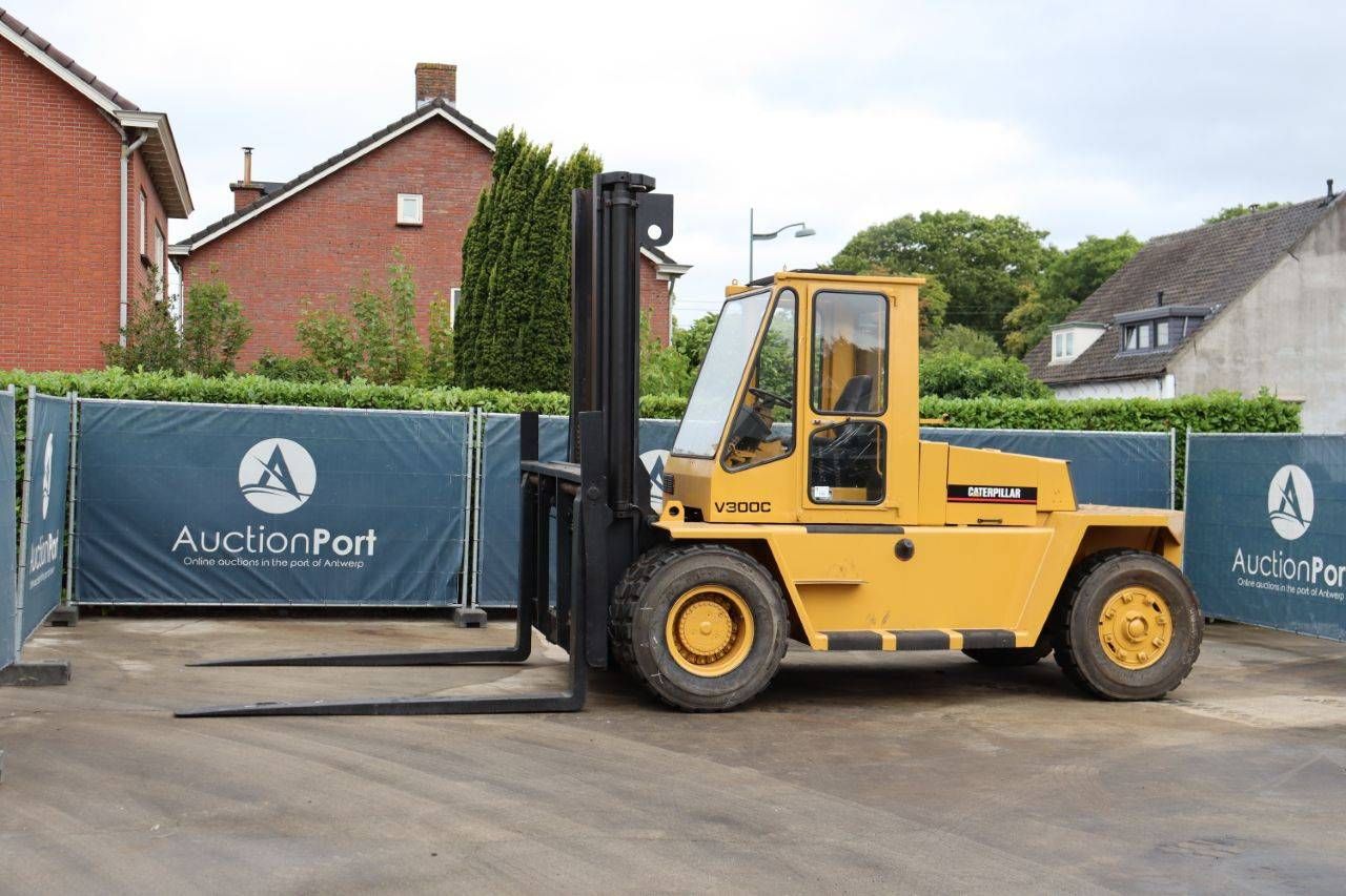Forklift Caterpillar V300C Diesel 14000kg 5.5m 1993