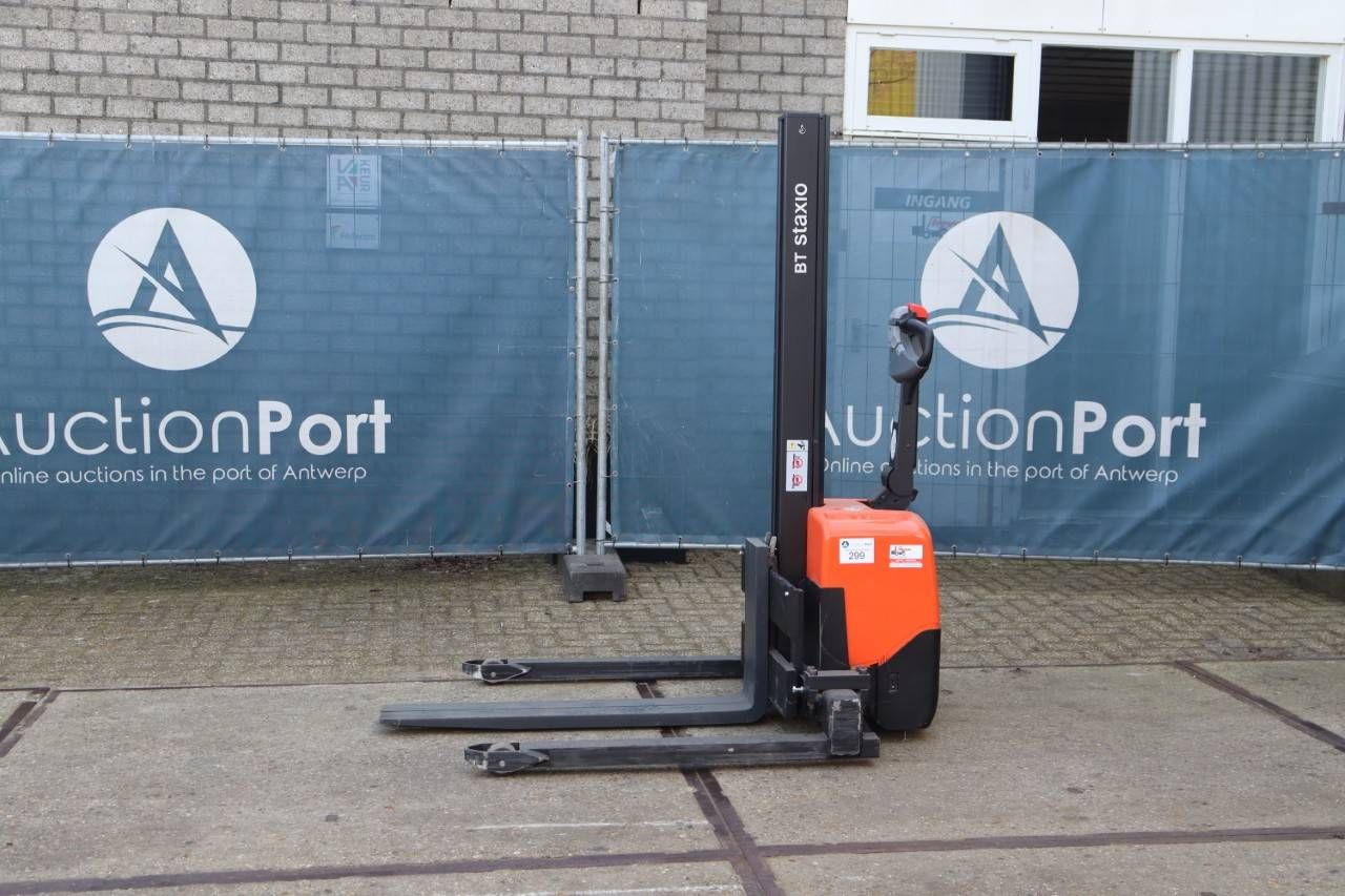 Stacker BT HWE100S Electric 1000kg 1.54m 2016