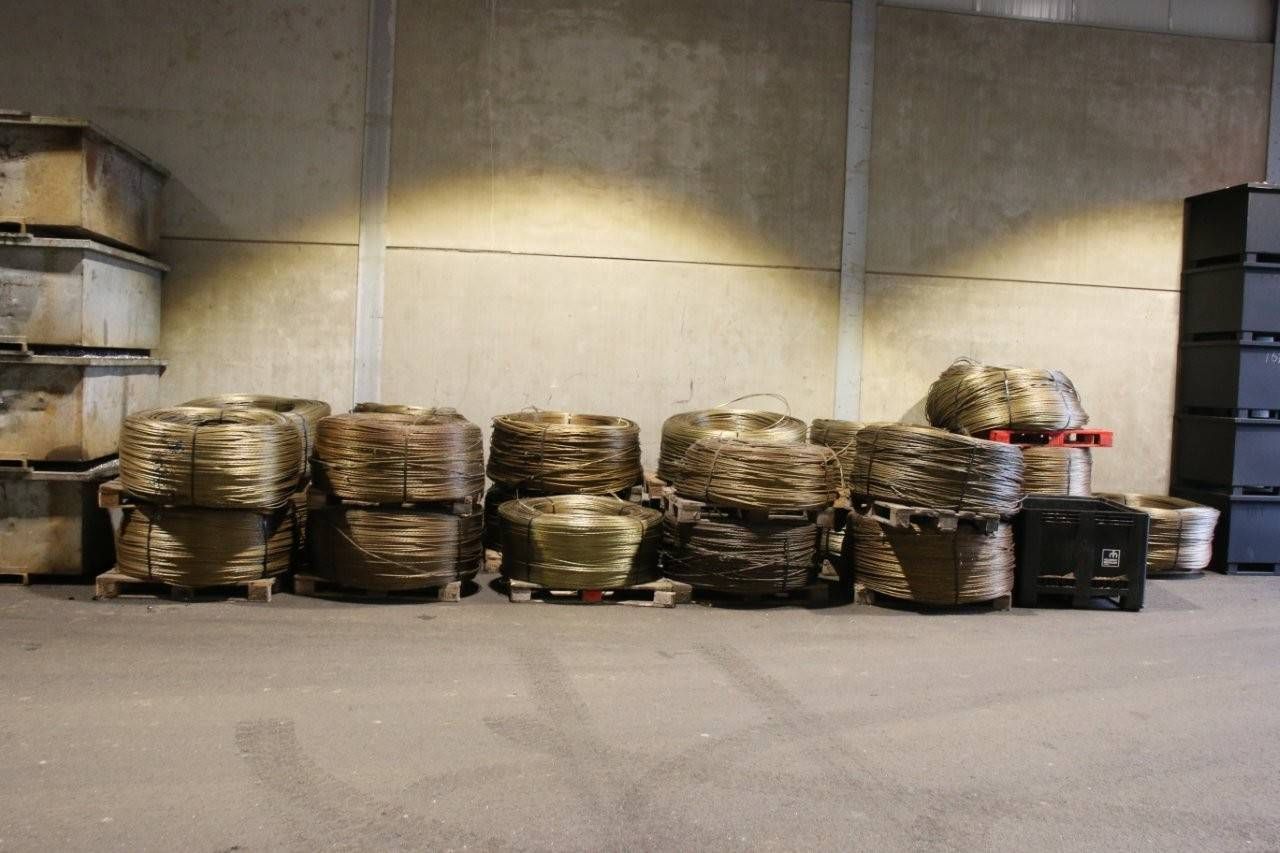 Lot Steel Wire 25 pieces