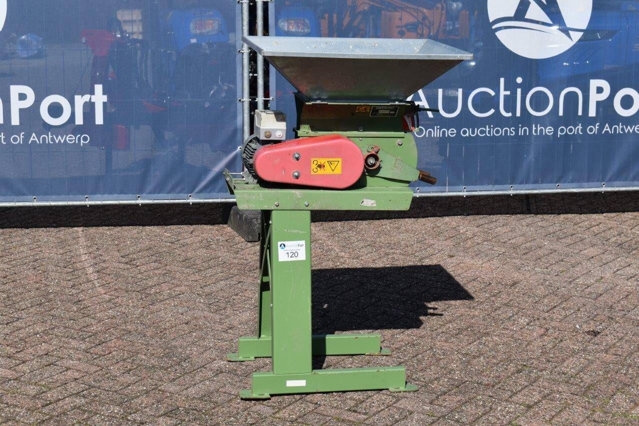 Grain crusher