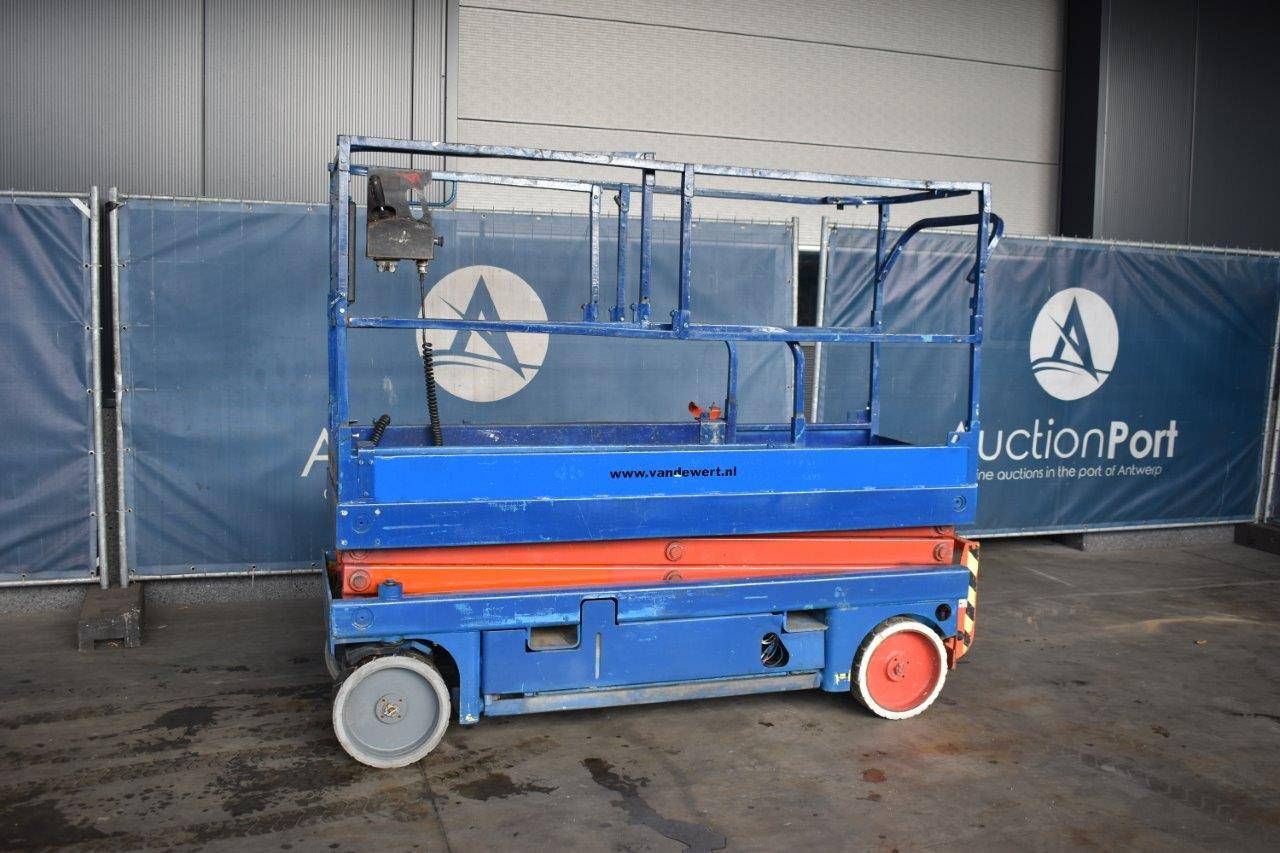 Scissor lift Hauloutte Compact 8 Electric 8m 