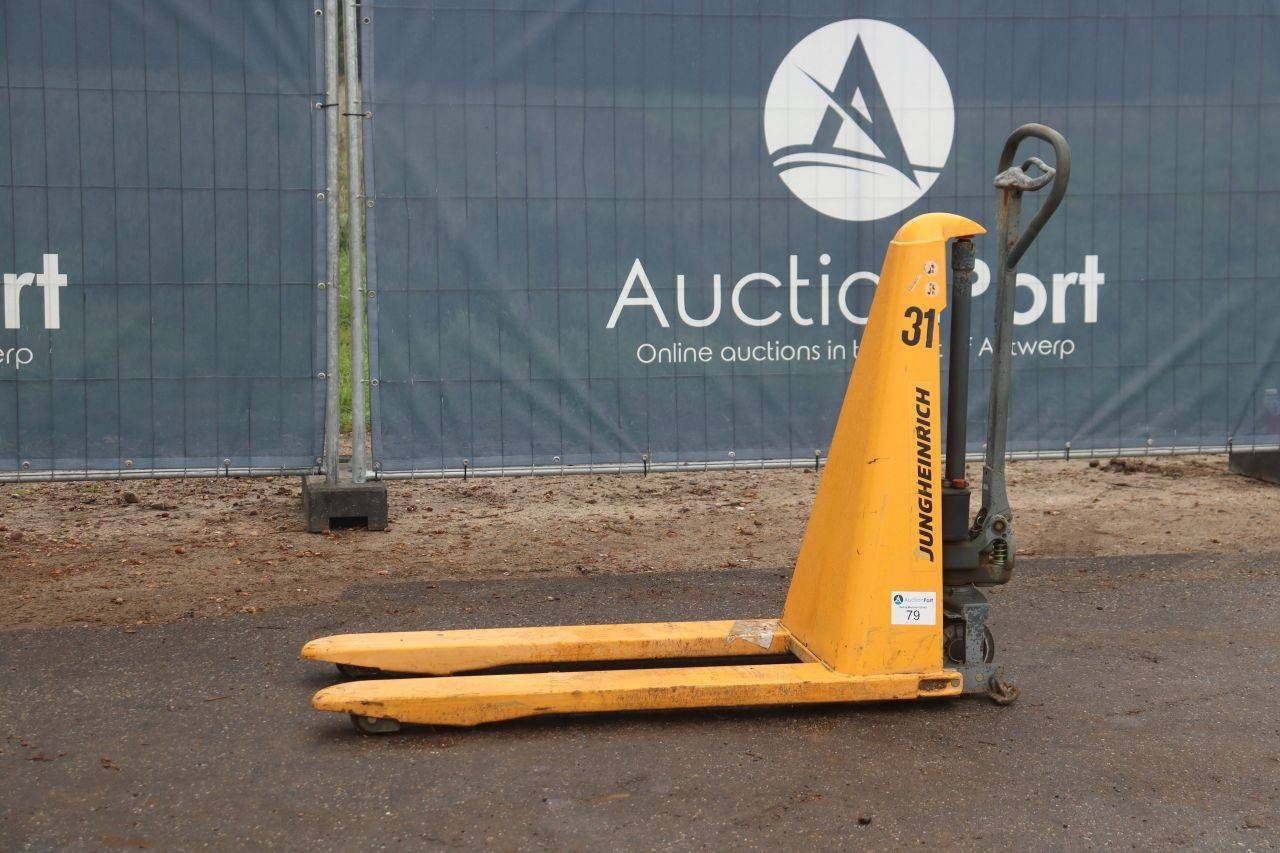 Schaarhefwagen Jungheinrich AMX10 1000kg 2020