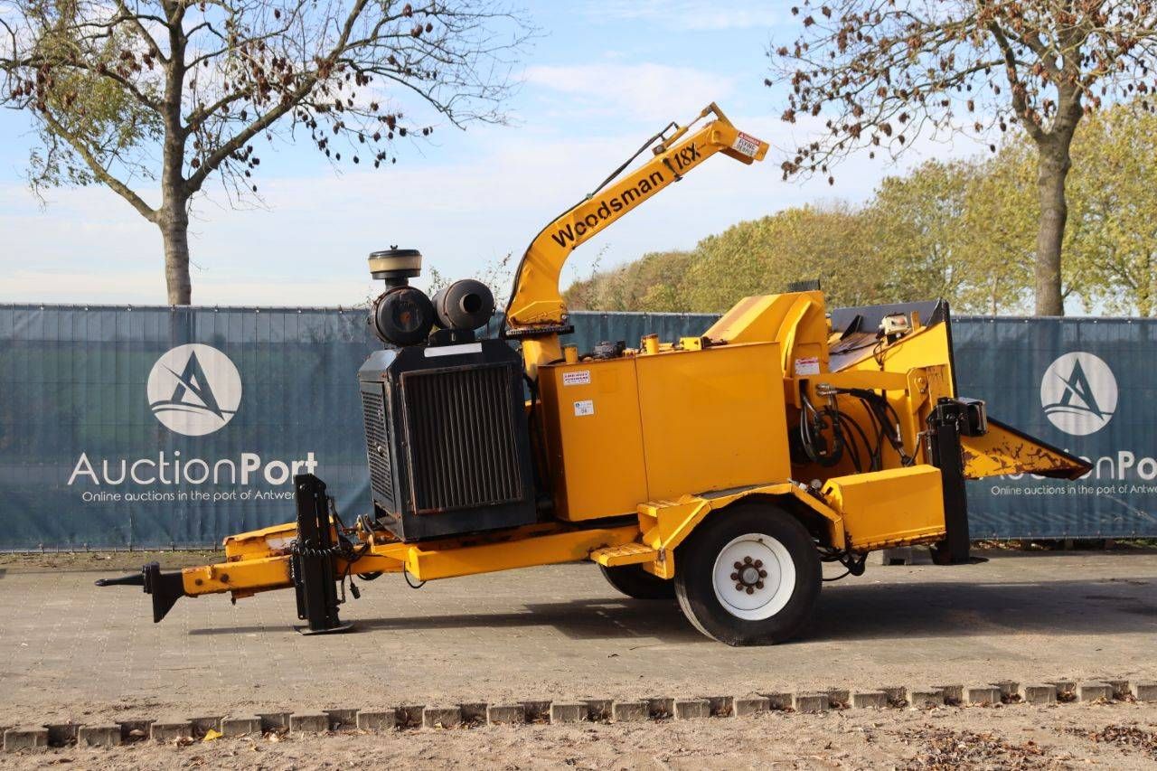Wood Chipper Woodsman 18XX Diesel 200hp 2009