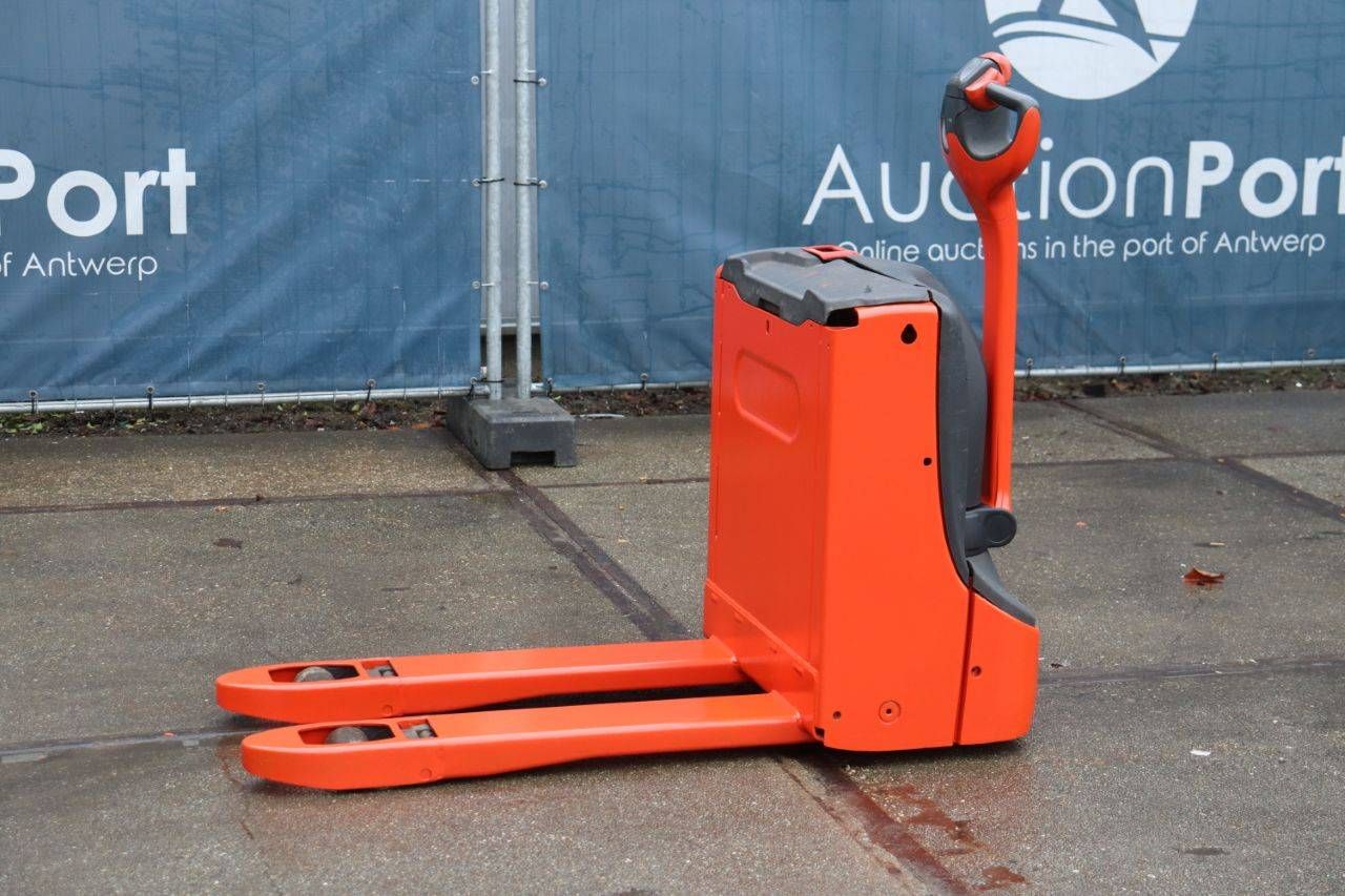Pallet truck Linde T16 Electric 1600kg 2017