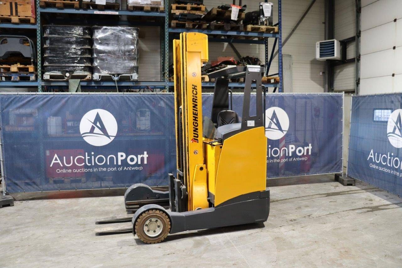 Chariot à mât rétractable Jungheinrich ETV C20 électrique 2000kg