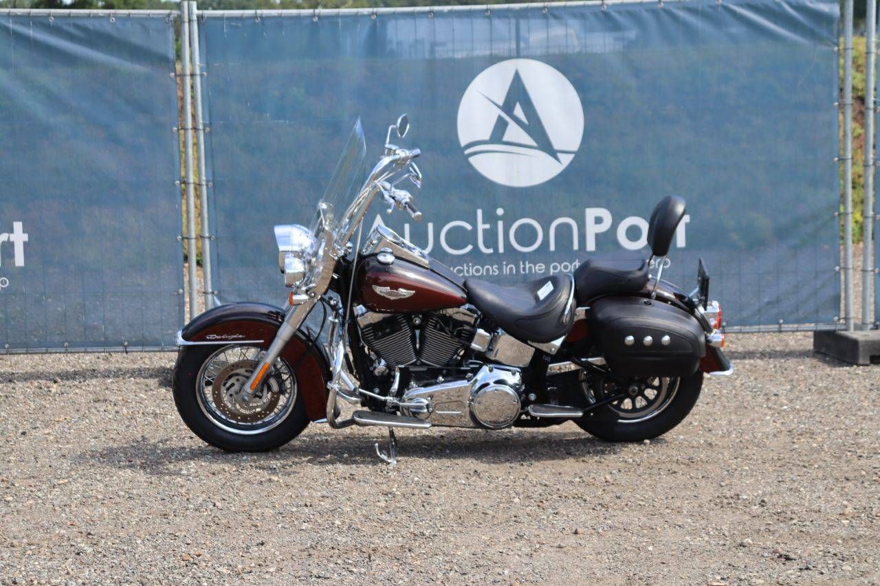 Harley-Davidson FLSTN SOFTAIL DELUXE Petrol 76hp 2011