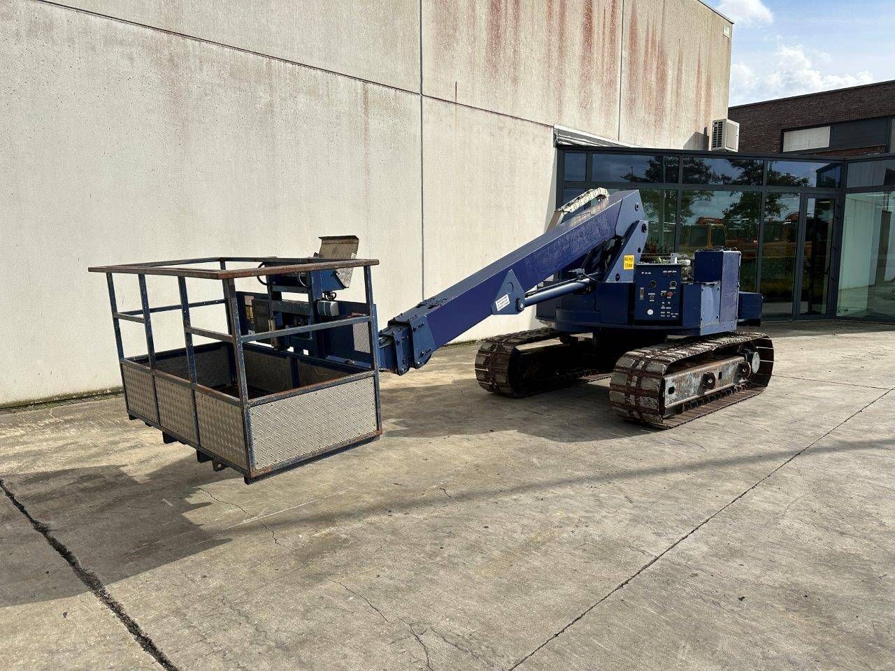Telescopic boom lift Nagano Nikken NB99C Diesel 200kg 9.7m 1994