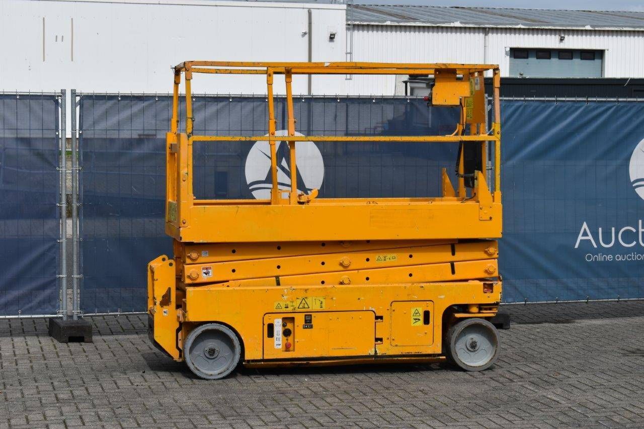 Scissor lift Genie GS-2032 Electric 8m