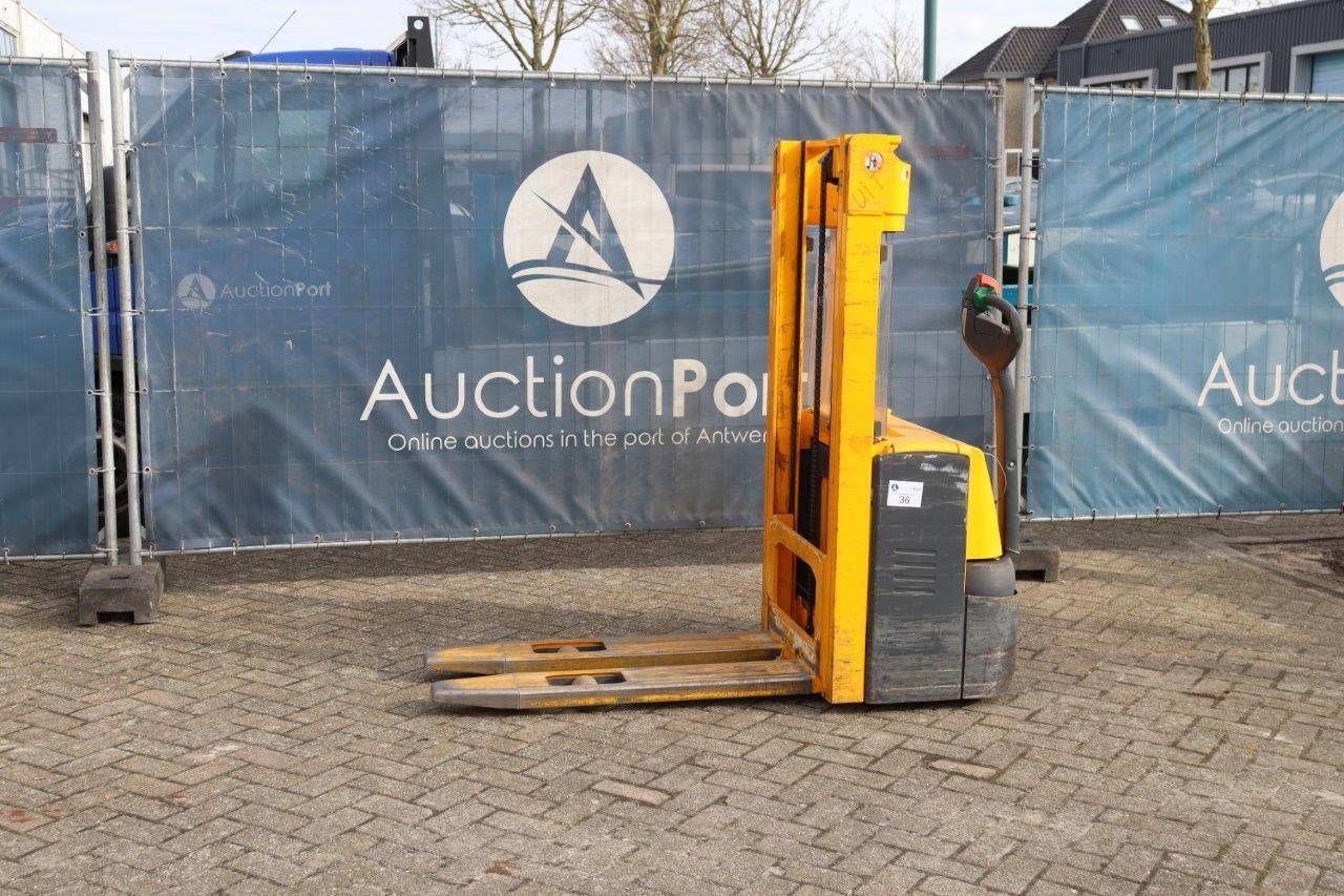 Stacker Jungheinrich EJC 110 Electric 1000kg