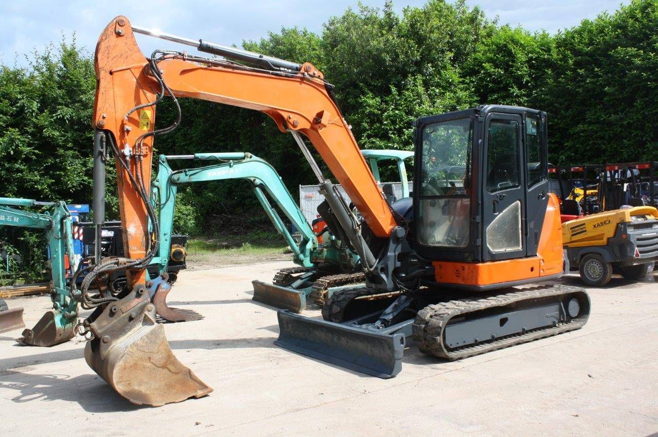 Rupsgraafmachine Hitachi ZX65USB-5a Diesel