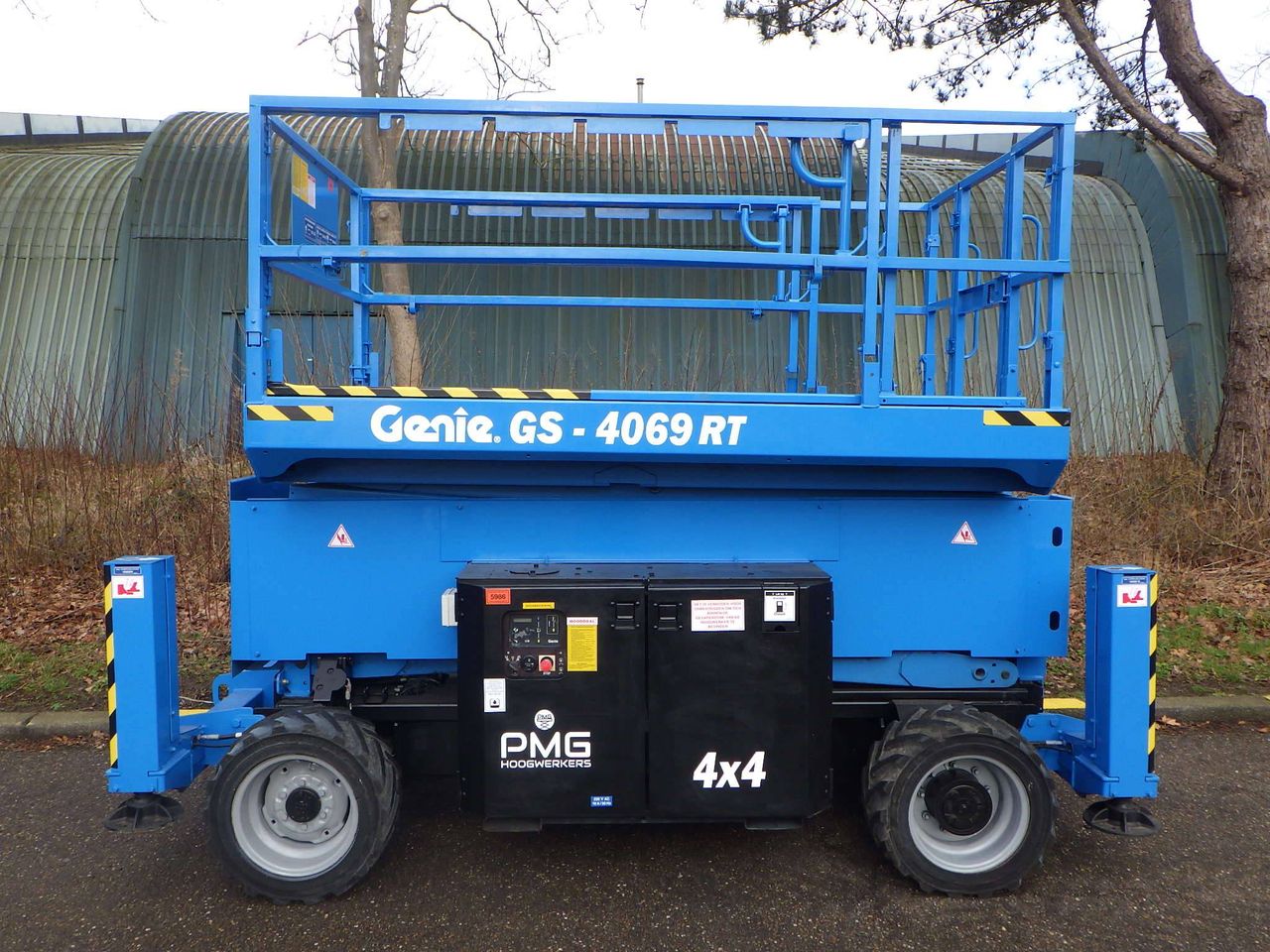 Scissor lift Genie GS-4069RT Diesel 14.30m 2015