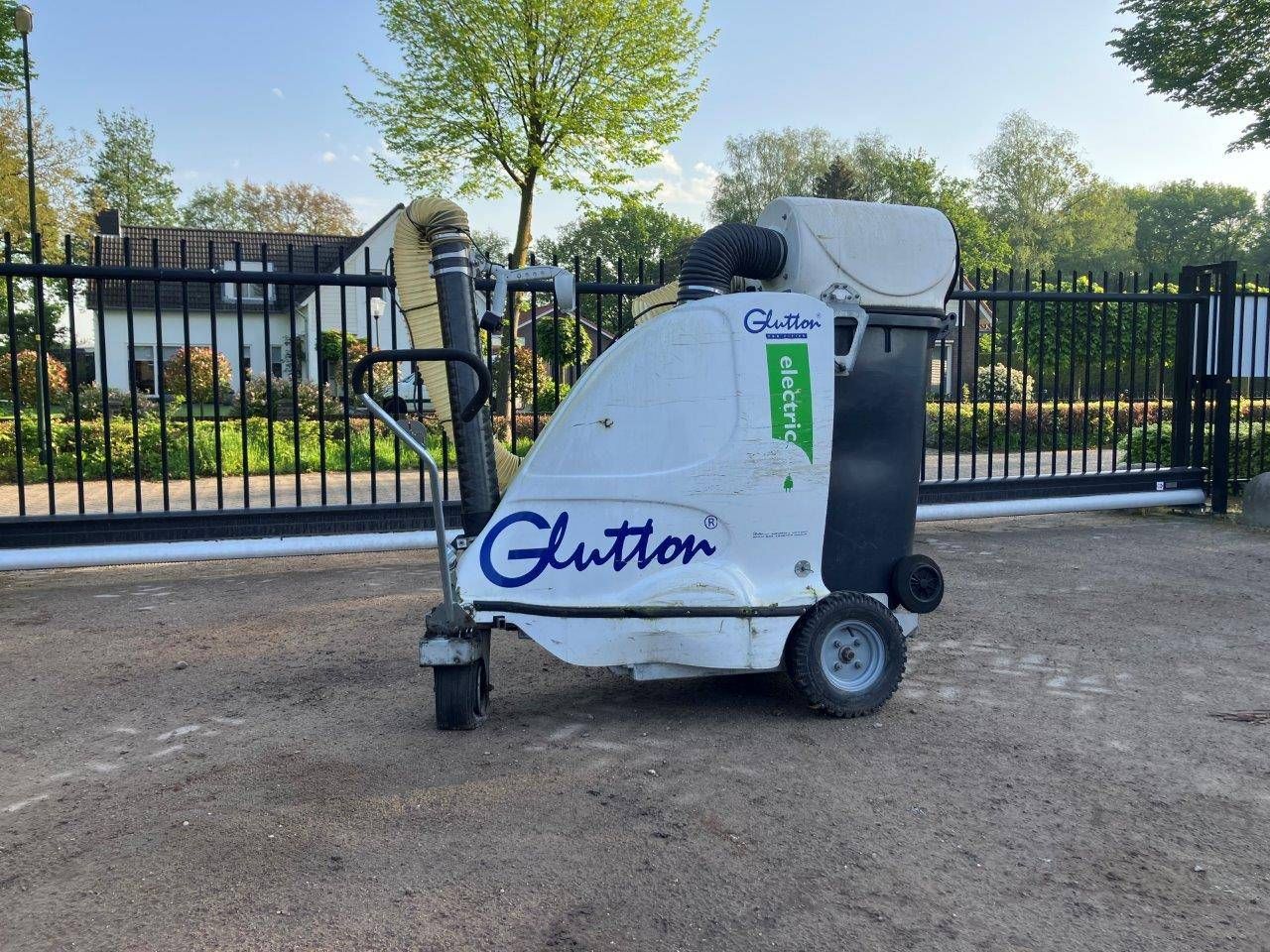 Glutton 2411 Electric Suction Machine