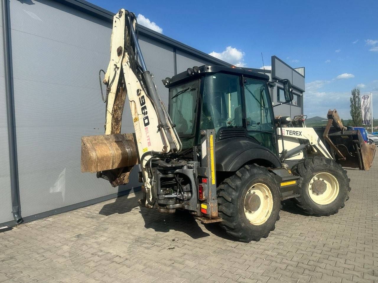 Backhoe loader Terex 980 Diesel 2011