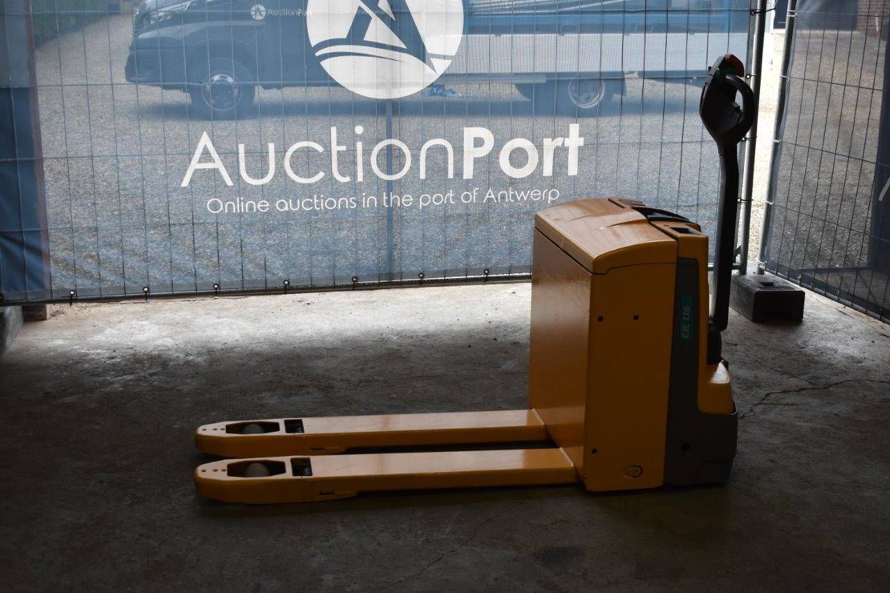 Pallet truck Jungheinrich EJE 16 Electric 1600kg