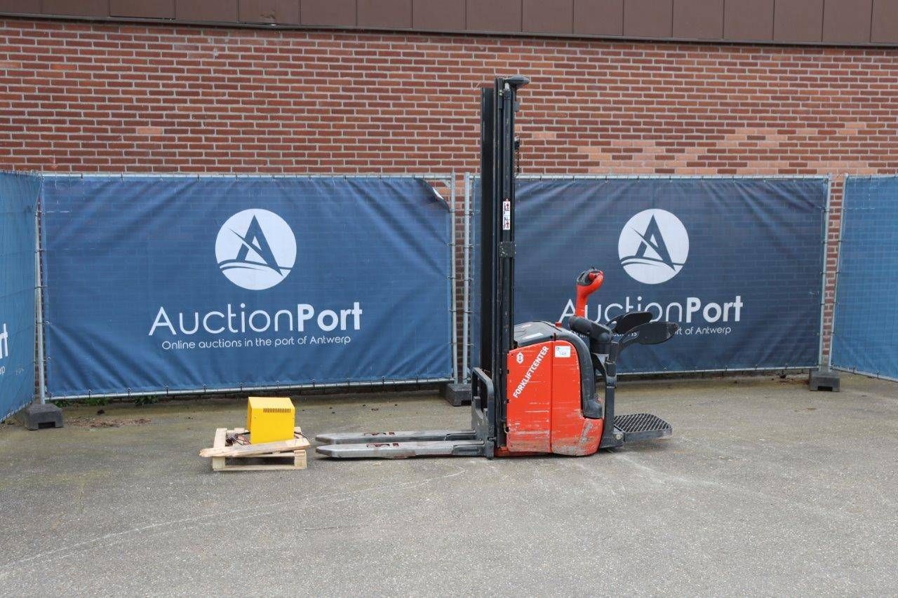 Stacker Linde L14 Electric 1400kg 4.7m 2008