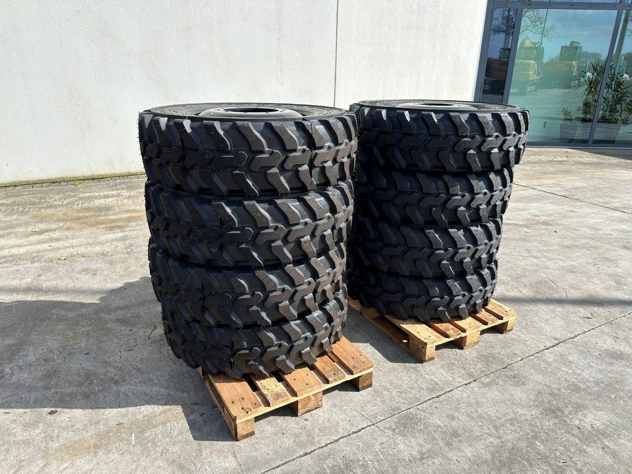 Tire set Tracmaster 315/80 R22.5 New
