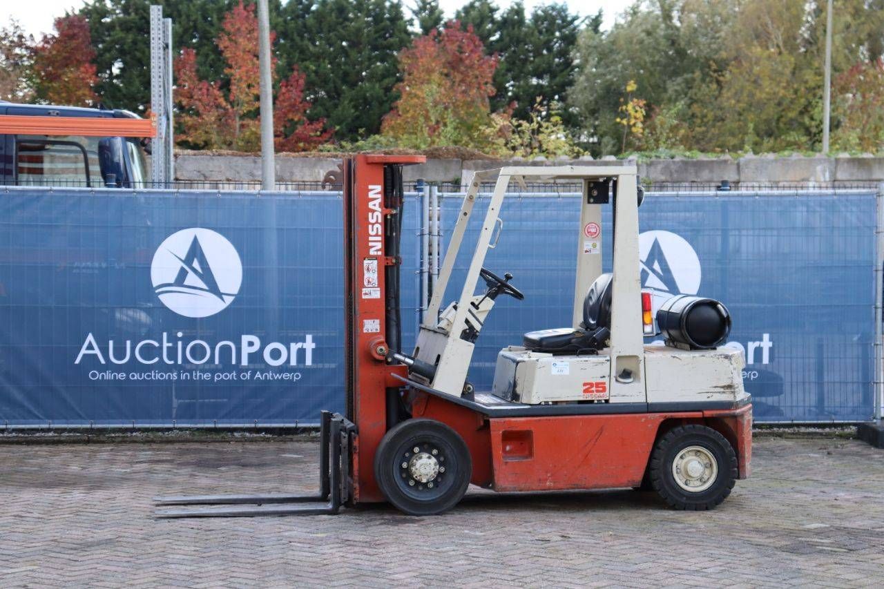 Forklift Nissan PH02A25U LPG 2500kg 4.75m