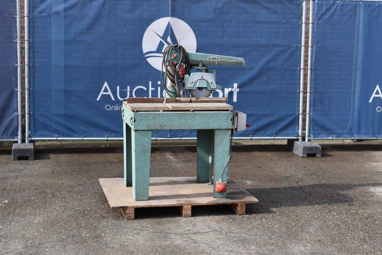 Saw bench DeWalt