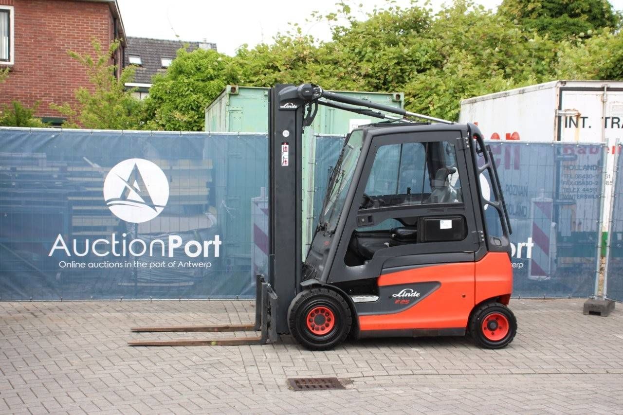 Forklift Linde E25 Electric 2500kg 4.7m