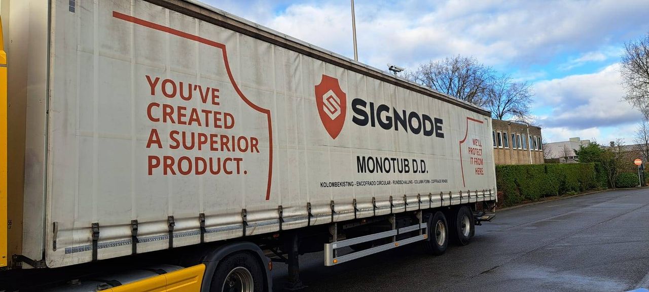 Curtainsider semi-trailer Pacton T2-001 2006