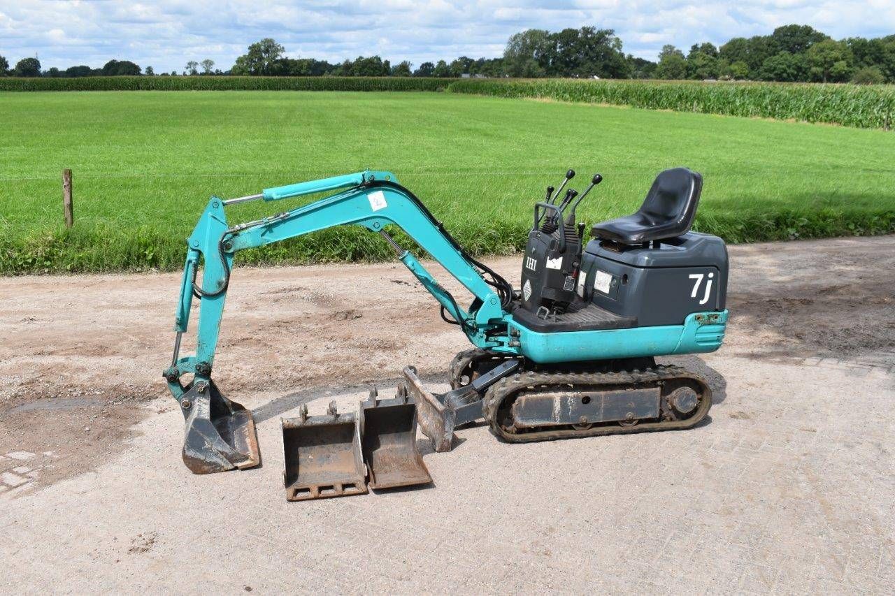 Miniexcavadora Ihi 7J Diésel