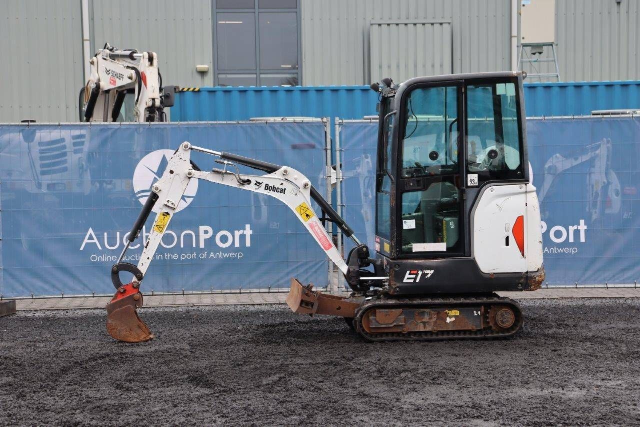 Mini digger Bobcat E17 Diesel 14hp 2015