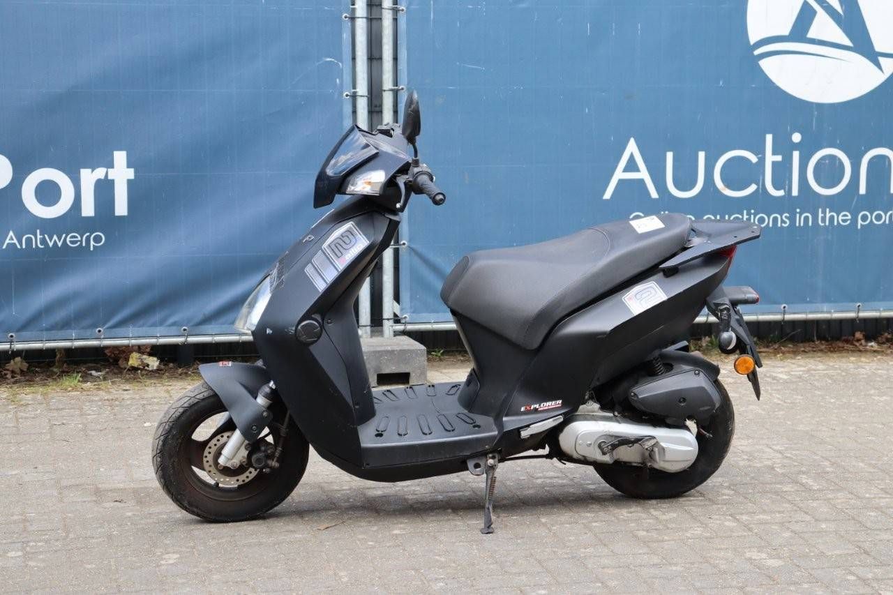 Scooter Explorer Kallio 50 Petrol 2hp 2011 (Marge)