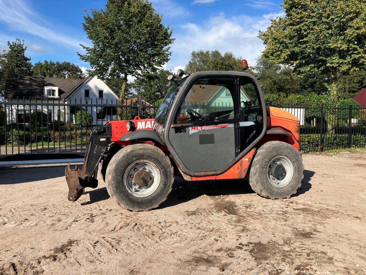 Telehandler Manitou MLT523T Diesel 2300kg 5m 2010