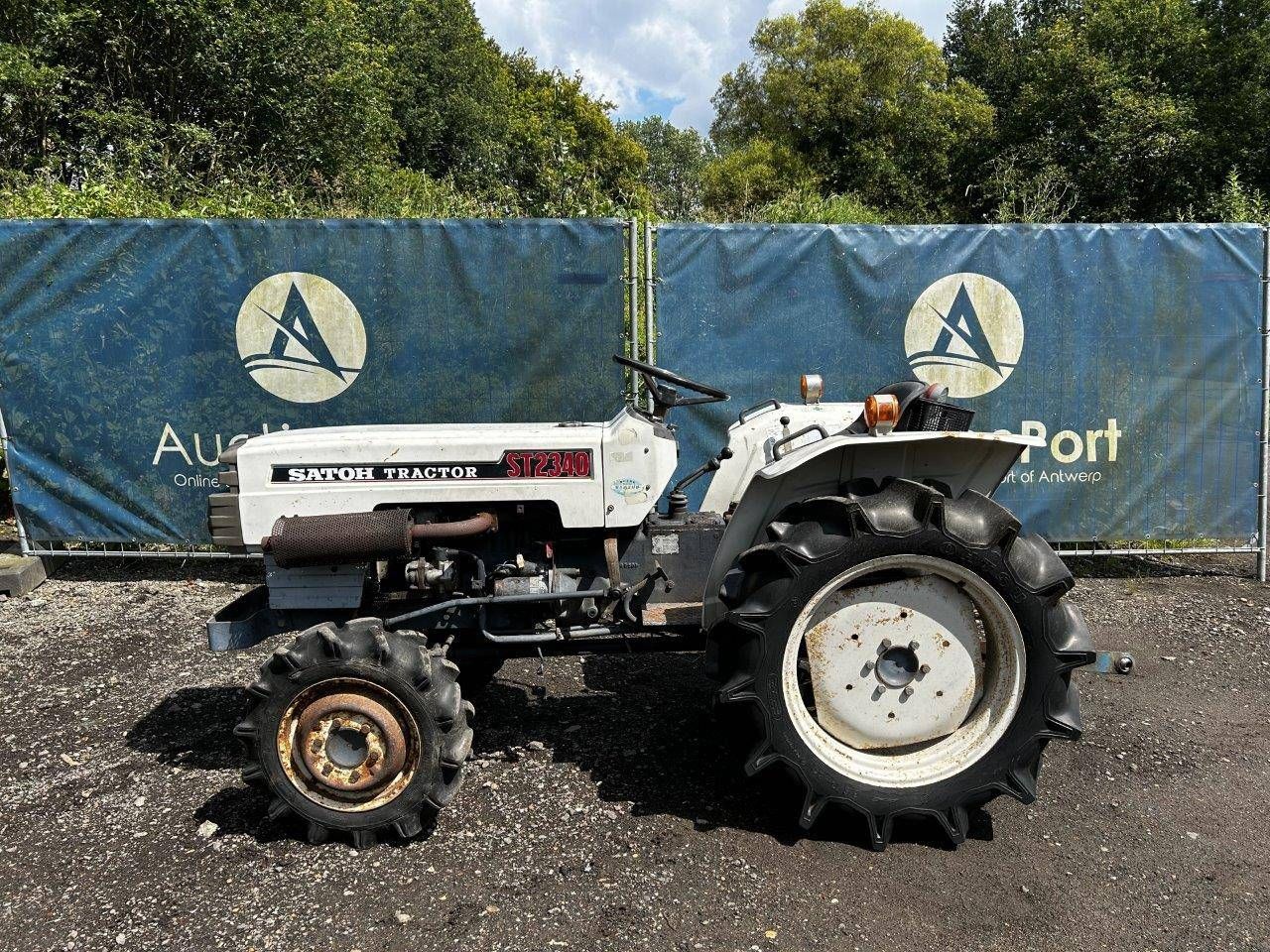 Mini tractor Mitsubitshi ST2340D Diesel