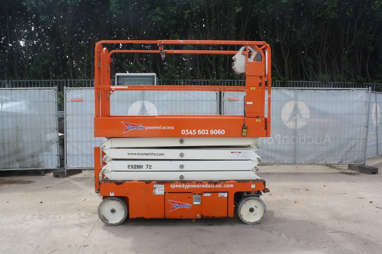 Scissor lift Snorkel S3226E Electric 9.9m 2016