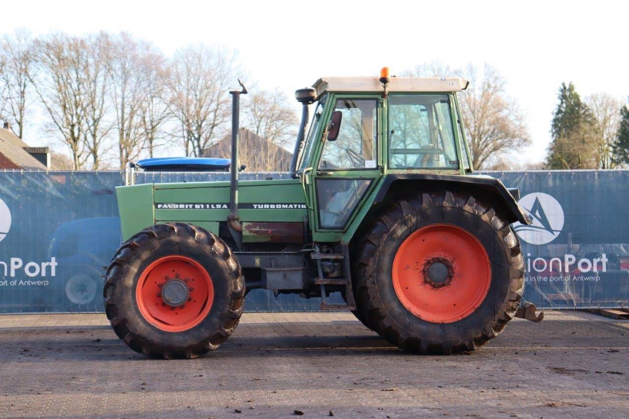 Tractor Fendt Favorit 611 LSA Turbomatik Diesel